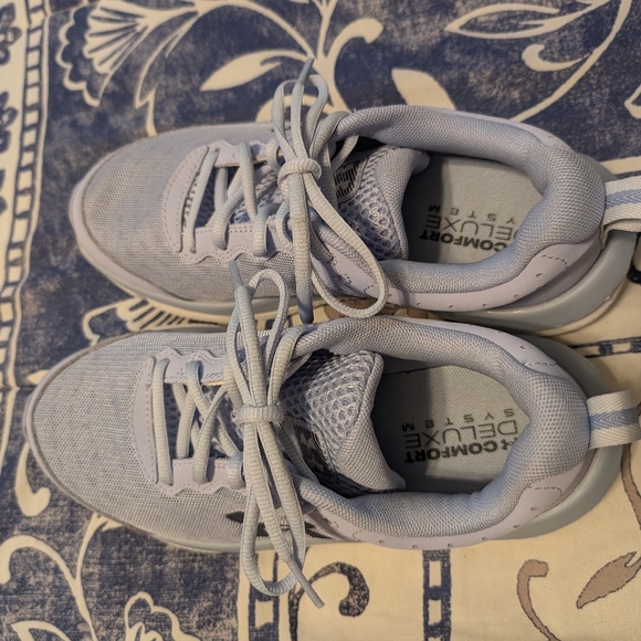 Under Armour sneakers! - Picture 3 of 10